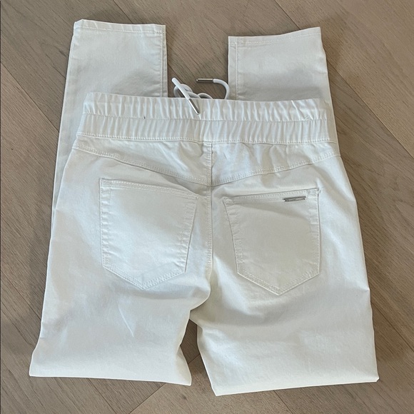 Juicy Couture White Skinny Jeans - Picture 2 of 2